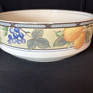 Vtg‎ 90s Mikasa Intaglio Garden Harvest CAC29  Fruit Bowl 9" Vine Fruit